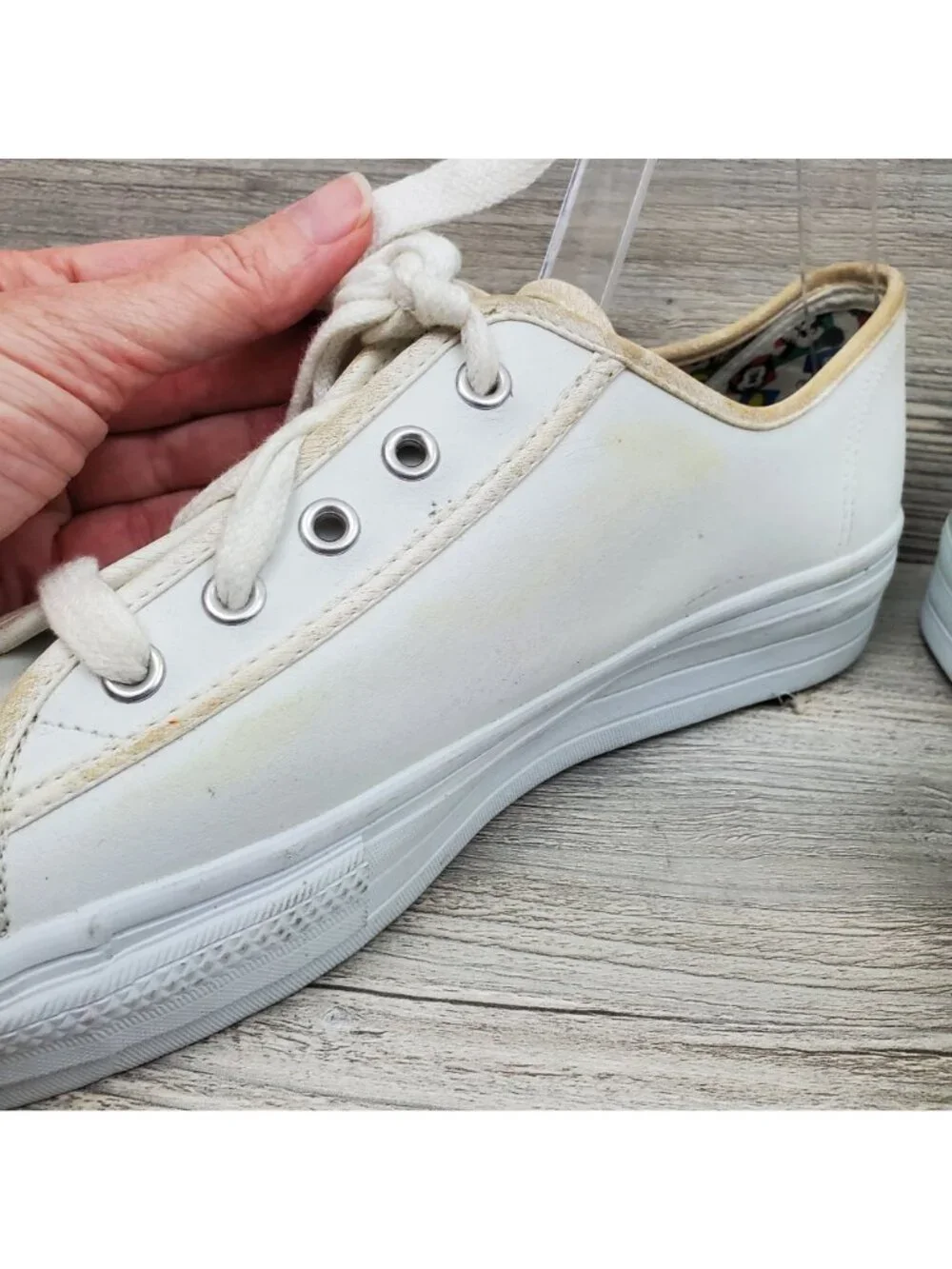 Mickey Unlimited vintage 90's/Y2K platform tennis shoes